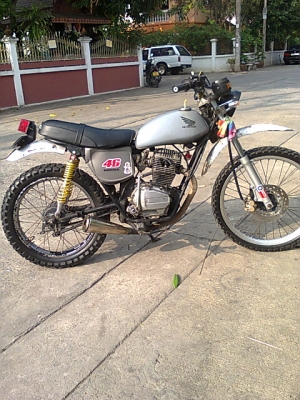 ขายSL125แต่งนิดหน่อยพร้อมทะเบียน 0806260417