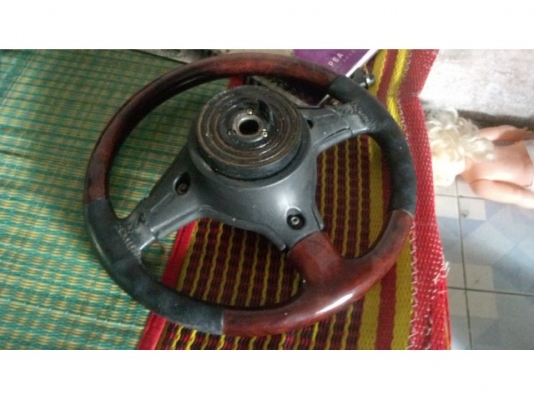 พวงมาลัยบีเอ็ม สามก้าน ราคาถูก พวงมาลัยบีเอ็ม สามก้าน ราคาถูก