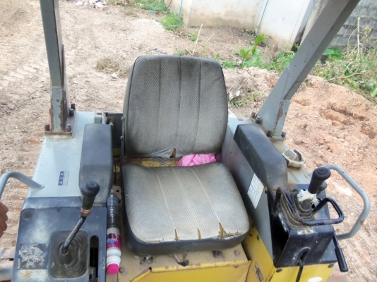 รถดัน KOMATSU D21PL รถดัน KOMATSU D21PL