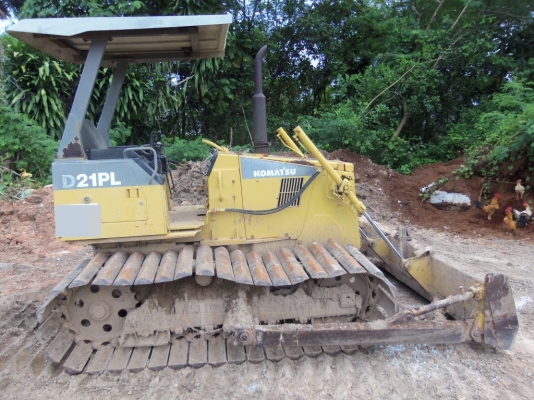 รถดัน KOMATSU D21PL รถดัน KOMATSU D21PL