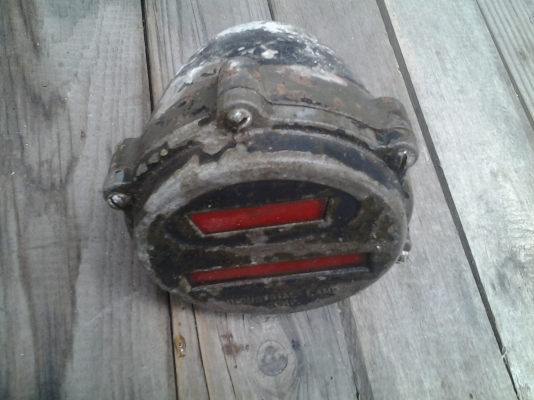 ไฟ  ท้ายจิ๊ป