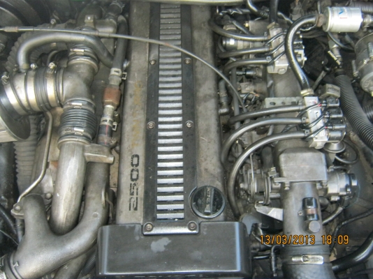 ขาย เครื่อง TOYOTA 1jz TURBO เกี่ยร์ auto อุปกรณ์ ครบไม่มีเลขเครื่องน้ำไม่ดันยังอยู่ในรถทดลองขับได้