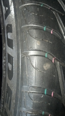 ยางแมกซิสขอบ 18 ขนาด 235 55 18 ราคาถูก 1 ชุด ยางแมกซิสขอบ 18 ขนาด 235 55 18 ราคาถูก 1 ชุด