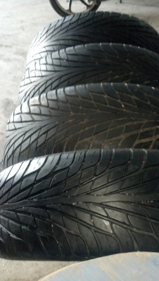 ยางแมกซิสขอบ 18 ขนาด 235 55 18 ราคาถูก 1 ชุด ยางแมกซิสขอบ 18 ขนาด 235 55 18 ราคาถูก 1 ชุด