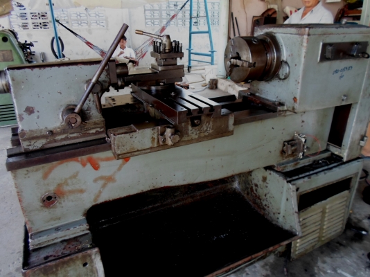 แท่นกลึง 5 ฟุต 3 เพลา เกียร์บล็อก ต้าชิง 67,000 ด่วน !!!