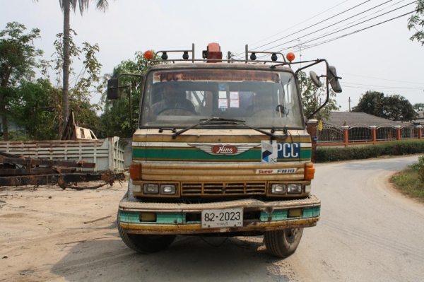 ขาย ฮีโน่F-18สองเพลาพื้นเรียบ ขึ้นแมคโค เครน3 ตัน