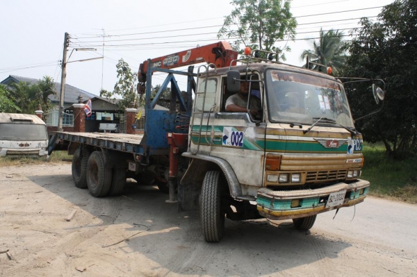 ขาย ฮีโน่F-18สองเพลาพื้นเรียบ ขึ้นแมคโค เครน3 ตัน