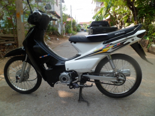 รถไม่ได้ใช้ เครื่องไม่เคยแกะ(ร้อนเงิน)