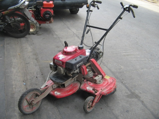 ขาย รถตัดหญ้าเดินตาม ยี่ห้อ Honda ใบตัด2ใบในตัว เครื่องติดสภาพพร้อมใช้งาน นำเข้าญี่ปุ่น ราคา 9,500