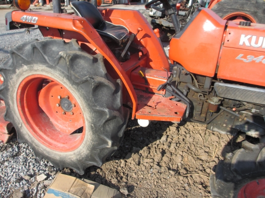 KUBOTA L3408 พร้อมที่ตัดหญ้า พร้อมผาน 6 ยางหน้าหลังสภาพเยี่ยม เครื่องแห้ง พร้อมใช้ KUBOTA L3408 พร้อมที่ตัดหญ้า พร้อมผาน 6 ยางหน้าหลังสภาพเยี่ยม เครื่องแห้ง พร้อมใช้