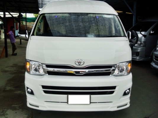 ขายรถตู้ToyotaCommuter2011สวยเหมือนป้ายแดง