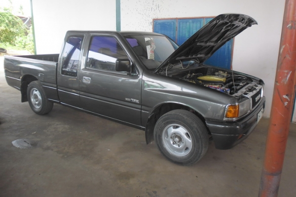 ขาย กระบะแค็ป มังกรทอง 2.5 ปี33/90 87HP เครื่องมังกร2.5ไดเร็กฯแห้งๆ แน่นดี ภายในสวยคอนโซลครบ แอร์ พ.ธรรมดา สีสวย(เก็บมา)ช่วงล่างไม่ส่าย ไม่เลื้อย ยางดี คัสซีสวยมาก พื้นปูกระบะ ล้อแม็ก พร้อมใช้ พร้อมลุยงาน ราคาต่อรองได้ครับ