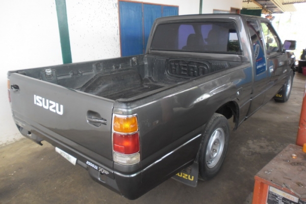 ขาย กระบะแค็ป มังกรทอง 2.5 ปี33/90 87HP เครื่องมังกร2.5ไดเร็กฯแห้งๆ แน่นดี ภายในสวยคอนโซลครบ แอร์ พ.ธรรมดา สีสวย(เก็บมา)ช่วงล่างไม่ส่าย ไม่เลื้อย ยางดี คัสซีสวยมาก พื้นปูกระบะ ล้อแม็ก พร้อมใช้ พร้อมลุยงาน ราคาต่อรองได้ครับ