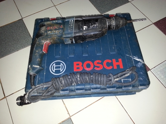 ขายสว่านโรตารี่3ระบบยี่ห้อBOSCHรุ่นGBH-2-26DEของแท้พร้อมกล่อง