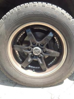 ขายล้อ 18 6 รู พร้อมยาง 265/60R18 ปี2010