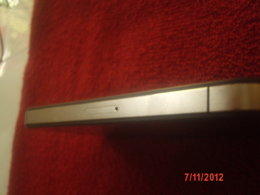 ขาย iphone 4  32gb สภาพ 95\%สวยๆ ราคา 12000 บาท