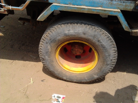 ***ขายแล้วครับขอบคุณ Truck2hand ขาย แต๋น6ล้อดั๊ม ขนาดกลาง เครื่องKUBOTA ET110 11แรง เกียร์110 คานหน้า110 คัสซีหน้า5 เฟืองท้าย100 สโลว์จิ๊ปฟอร์ด กระบอกดั๊ม 2.5ตัน กระบะเหล็ก กว้าง1.8ม.ยาว3.0ม.สูง1.6ม. จัดอ้อยได้ 6-7 ตัน พร้อมใช้ พร้อมลุยงาน ราคาต่อรองได้คร