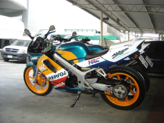 NSR150SP PROARM แท้ 100\% ขายด่วน ทำสีใหม่ทั้ง สวยมาก สนใจติดต่อ คุณ เจ โทร . 0808051985 ราคา ต่อรองได้ ครับ ถนน สีลม ซอย 10 แขวงสุริยวงศ์ เขต บางรัก กทม