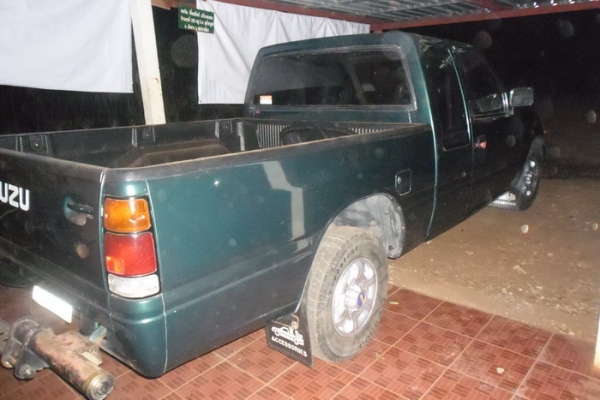 ขาย กระบะแค็ปมังกรทอง2.5โฉม"แป๊ะยิ้ม" แท้ ปี38/95 เครื่องเดิมมังกรทอง2.5ไดเร็กฯ แน่นๆ ไม่หลวม ไม่ไอ หน้า-หลังเดิม ไม่เคยชนหนัก สีสวยเก็บบ้างบางชิ้น ช่วงล่างดี คัสซีดี ภายในดี แอร์เย็น พ.ธรรมดา ไมล์17x,xxx แท้ ใช้น้อย แม็ก พื้นปูกระบะ ยางดี พร้อม