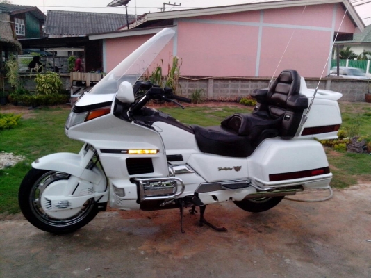 ขาย goldwing 1500 inv +สรรพษามิต ราคา265000บาท ( ต่อลองได้ )