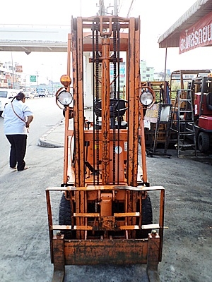 ขายรถยกโตโยต้า 700 กิโล เครื่องเบนซิน งาเทด้ำ มีบุ้งกี่ เสาสูง 3 เมตร สีเดิมจากนอก นำเข้าจากญี่ปุ่น ใช้งานได้ทันที ขายรถยกโตโยต้า 700 กิโล เครื่องเบนซิน งาเทด้ำ มีบุ้งกี่ เสาสูง 3 เมตร สีเดิมจากนอก นำเข้าจากญี่ปุ่น ใช้งานได้ทันที