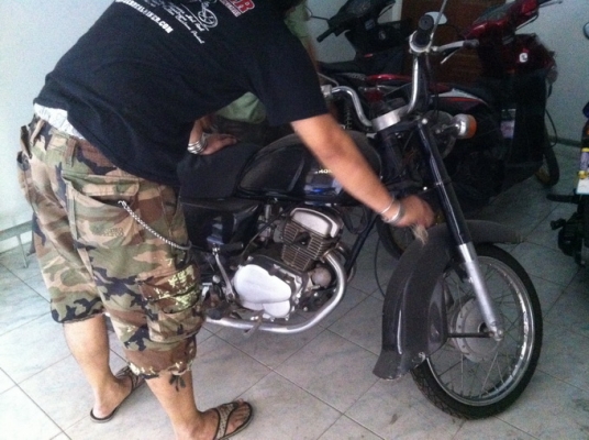 ขายhonda โบราณหาอยาก แปลกๆ สวยๆ เครื่องดี สตาทรมือ อินวอย 29000 0819884773 ขายhonda โบราณหาอยาก แปลกๆ สวยๆ เครื่องดี สตาทรมือ อินวอย 29000 0819884773