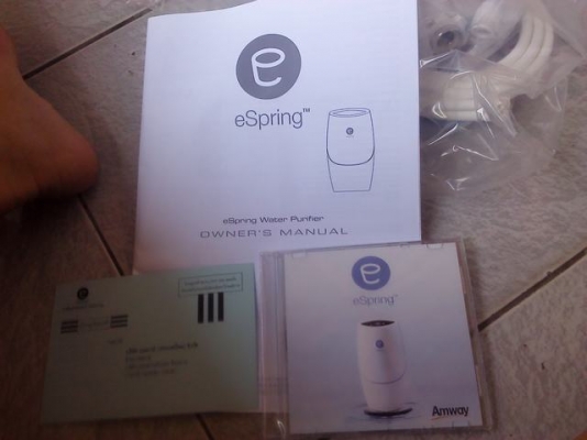 เครื่องกรองน้ำแอมเวย์eSpringยังไม่เคยใช้อุปกรณ์ครบมีใบรับประกันและcdวิธีการติดตั้งในกล่องมีแต่สองเครื่องเท่านั้นใน