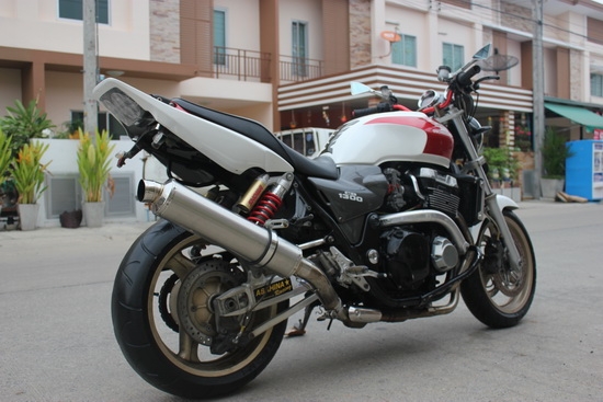 ขาย CB1300cc. ปี2000 แต่งแทพ เครื่องดีแรงเกินพิกัด ขาย CB1300cc. ปี2000 แต่งแทพ เครื่องดีแรงเกินพิกัด