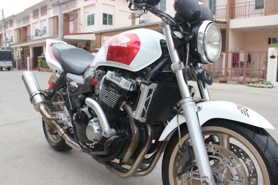 ขาย CB1300cc. ปี2000 แต่งแทพ เครื่องดีแรงเกินพิกัด ขาย CB1300cc. ปี2000 แต่งแทพ เครื่องดีแรงเกินพิกัด