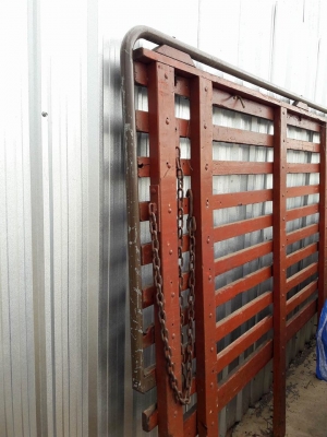 รั่วคอกไม้