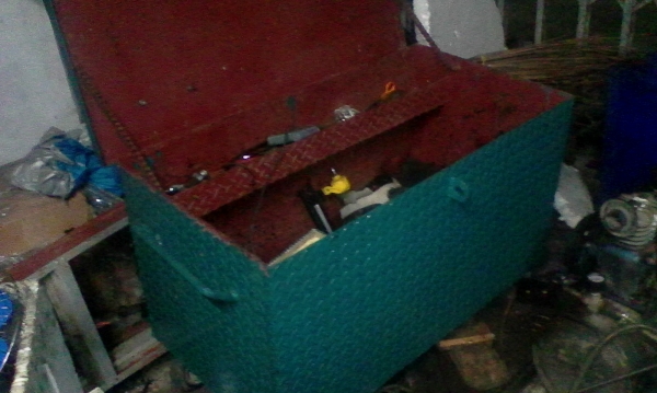 ตู้เหล็กใส่เครื่องมือหรือของใช้ขนาดใหญ่