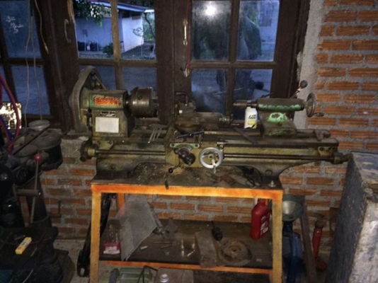 เครื่องกลึง