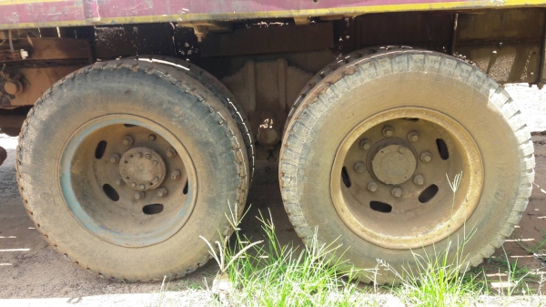 ขาย10ล้อเพลาเดียวขึ้น  120. (    ไม่มีทะเบียน   )