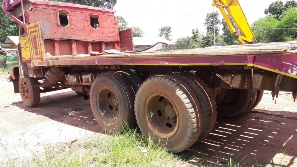 ขาย10ล้อเพลาเดียวขึ้น  120. (    ไม่มีทะเบียน   )