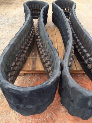 แทรคยาง CAT 40 400X72.5X72 นำเข้าจากญี่ปุ่น ติดต่อ 087-9118593/085-0843200