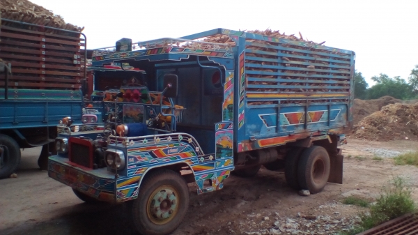 ขายรถอีแต๋นดั้ม