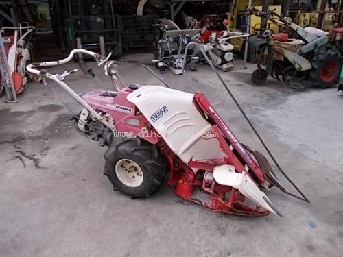 ขาย รถเกี่ยวข้าวเดินตาม YANMAR  YB302 รหัสสินค้า : 80802991 Tel.086-8150487  Line ID: nihonmono