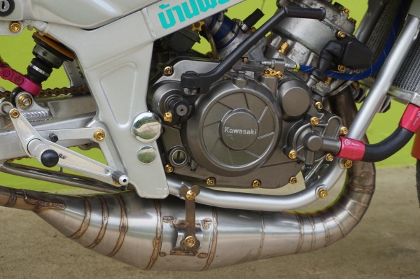 ขาย kawasaki victor 150 แต่งเต็ม สภาพสวย เอกสารทะเบียน พร้อมโอน ภาษี พรบ 2560