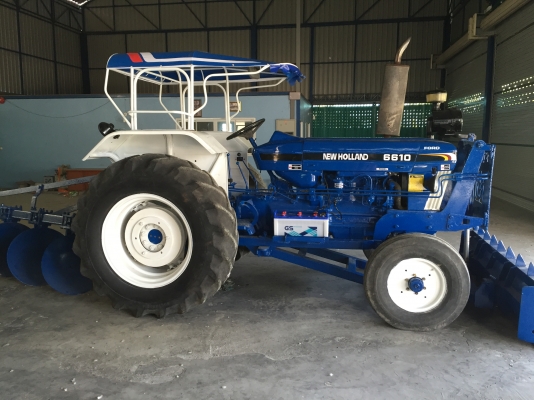 ขายรถไถFord 300,000บาท