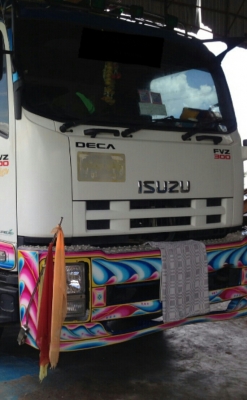 สิบล้อ อีซูชุ FVZ 300ปี55แม่ลูก3คาน ดั้มกะบะมีเนียมค็อกเกษตร สภาพดีสวยกริ๊ปเดิมๆทั้งคัน ทะเบียนพร้อมโอน ราคา 2,250,000บ คร๊าฟๆ