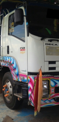 สิบล้อ อีซูชุ FVZ 300ปี55แม่ลูก3คาน ดั้มกะบะมีเนียมค็อกเกษตร สภาพดีสวยกริ๊ปเดิมๆทั้งคัน ทะเบียนพร้อมโอน ราคา 2,250,000บ คร๊าฟๆ