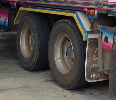 สิบล้อ อีซูชุ FVZ 300ปี55แม่ลูก3คาน ดั้มกะบะมีเนียมค็อกเกษตร สภาพดีสวยกริ๊ปเดิมๆทั้งคัน ทะเบียนพร้อมโอน ราคา 2,250,000บ คร๊าฟๆ