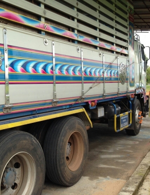 สิบล้อ อีซูชุ FVZ 300ปี55แม่ลูก3คาน ดั้มกะบะมีเนียมค็อกเกษตร สภาพดีสวยกริ๊ปเดิมๆทั้งคัน ทะเบียนพร้อมโอน ราคา 2,250,000บ คร๊าฟๆ