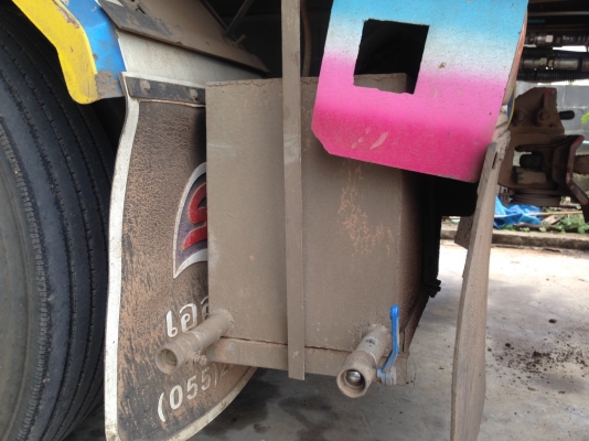 สิบล้อ อีซูชุ FVZ 300ปี55แม่ลูก3คาน ดั้มกะบะมีเนียมค็อกเกษตร สภาพดีสวยกริ๊ปเดิมๆทั้งคัน ทะเบียนพร้อมโอน ราคา 2,250,000บ คร๊าฟๆ