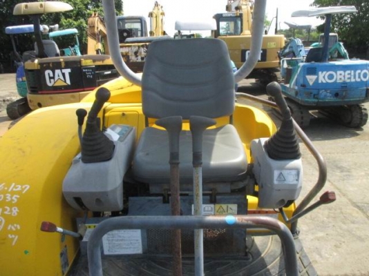 ขายรถขุดKubota k035-3. เก่านอก100\% มีเอกสาร รับรอง