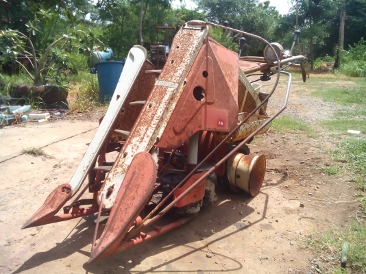 ขายรถเกี่ยวเกินตาม เก่านอกตามสภาพครับ 6500