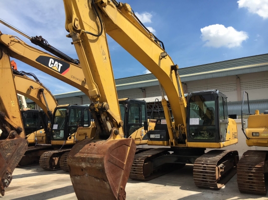 รถขุด Sumitomo SH200-5 ปี2012 5700 นำเข้าจากญี่ปุ่น โทร. 080-6565422 (หนิง)