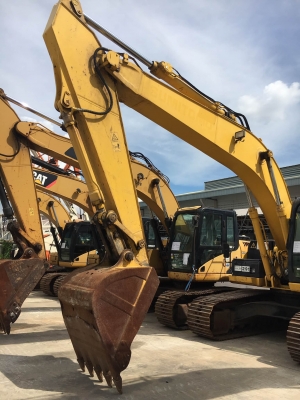 รถขุด Sumitomo SH200-5 ปี2012 5700 นำเข้าจากญี่ปุ่น โทร. 080-6565422 (หนิง)