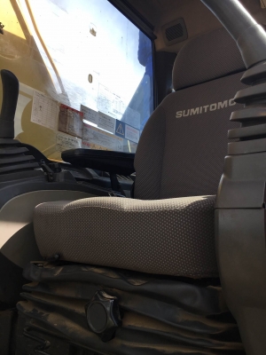 รถขุด Sumitomo SH200-5 ปี2012 5700 นำเข้าจากญี่ปุ่น โทร. 080-6565422 (หนิง)