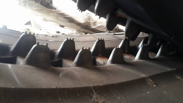 ยางรถเกี่ยวข้าว  รุ่นคูโบต้า  DC 68